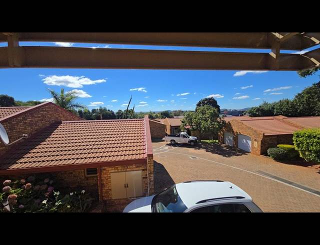 2 BEDROOM TOWNHOUSE FOR SALE IN AMANDASIG